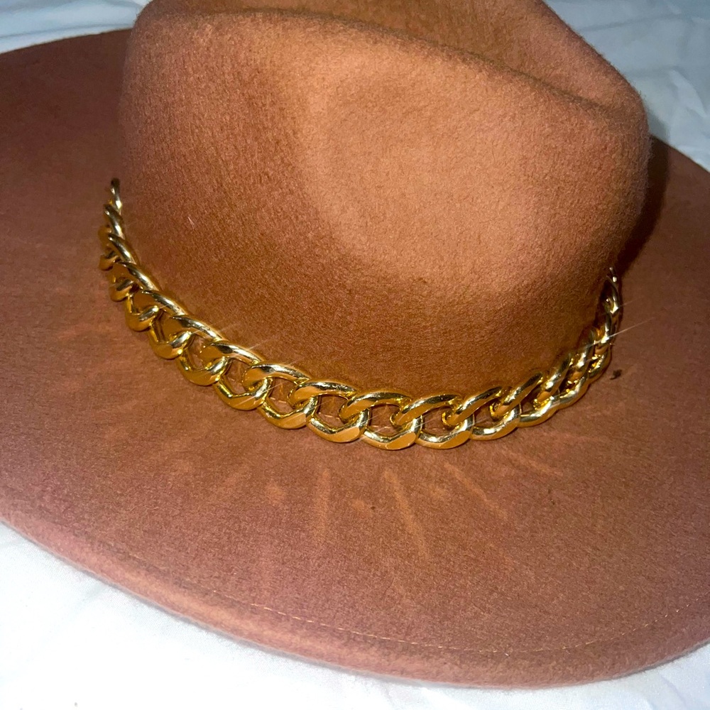 Nice stile hat, less used
